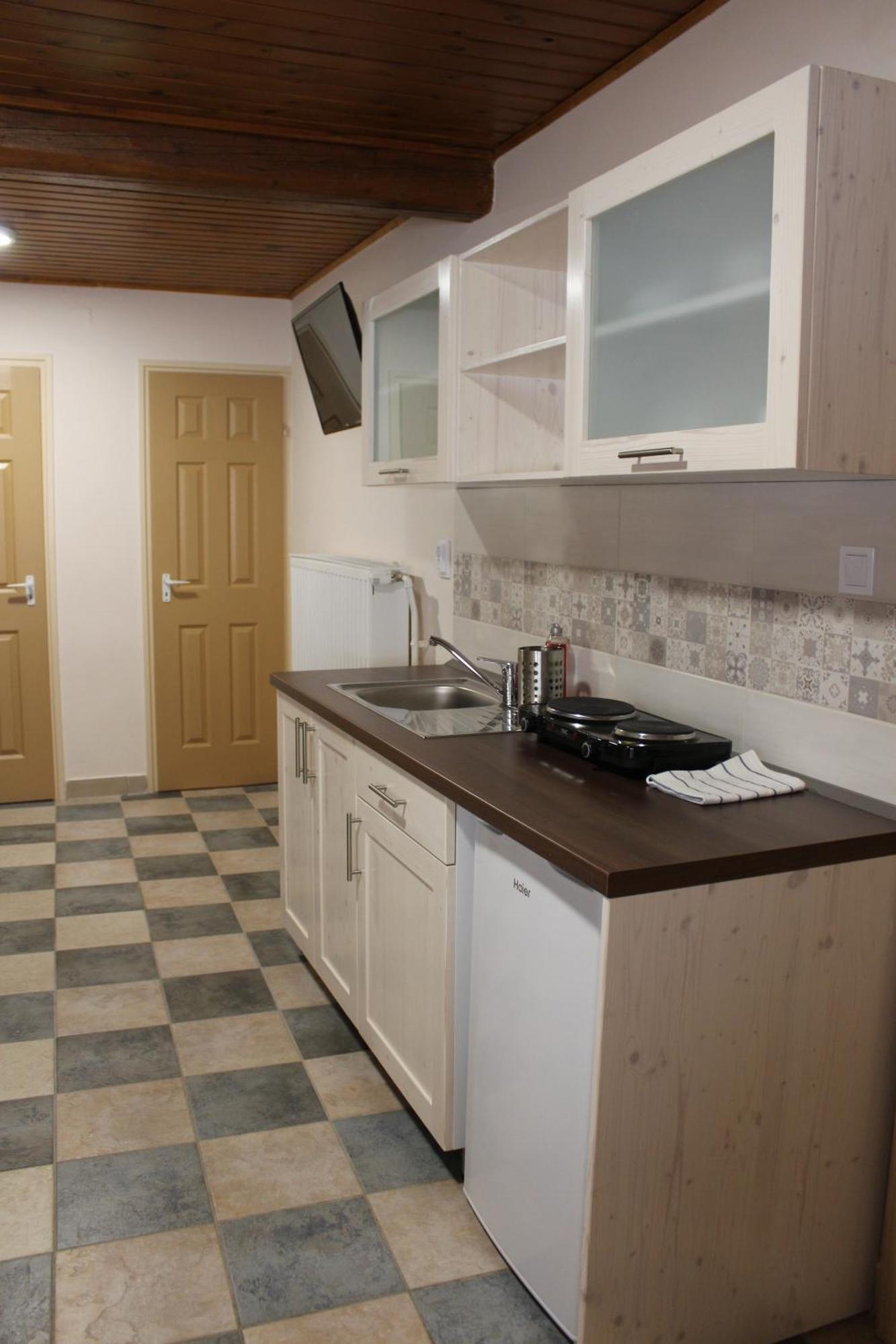 Natura Panzio&Apartmanhaz Orfű Zimmer foto